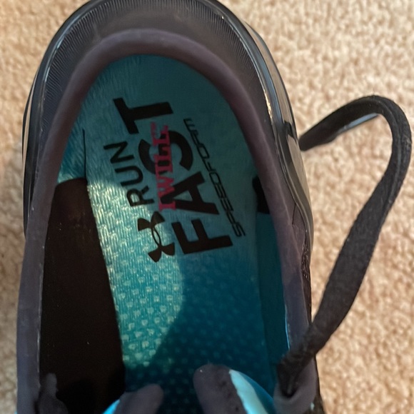 NWOT Under Armor Speedform Run Fast Charged sneakers - Picture 9 of 12